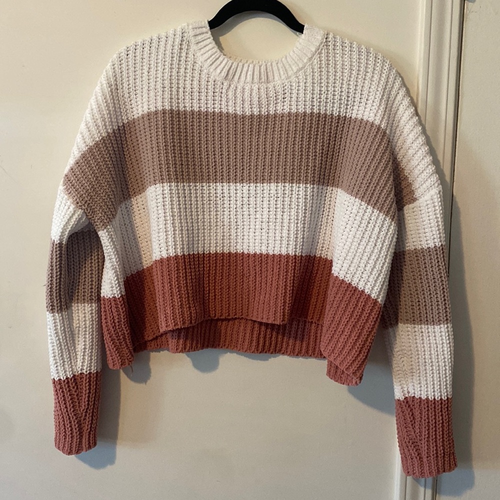 Cozy long sleeve. Size M. Brand moon & Madison.